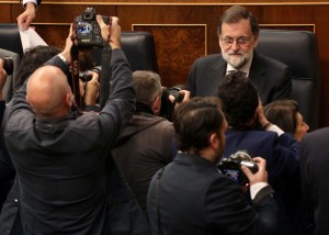 Rajoy: Intervenir la autonomía catalana es la única respuesta posible