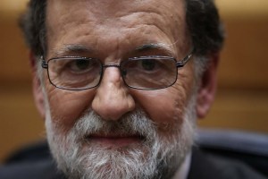 Rajoy advierte a ETA que su disolución no le dará impunidad