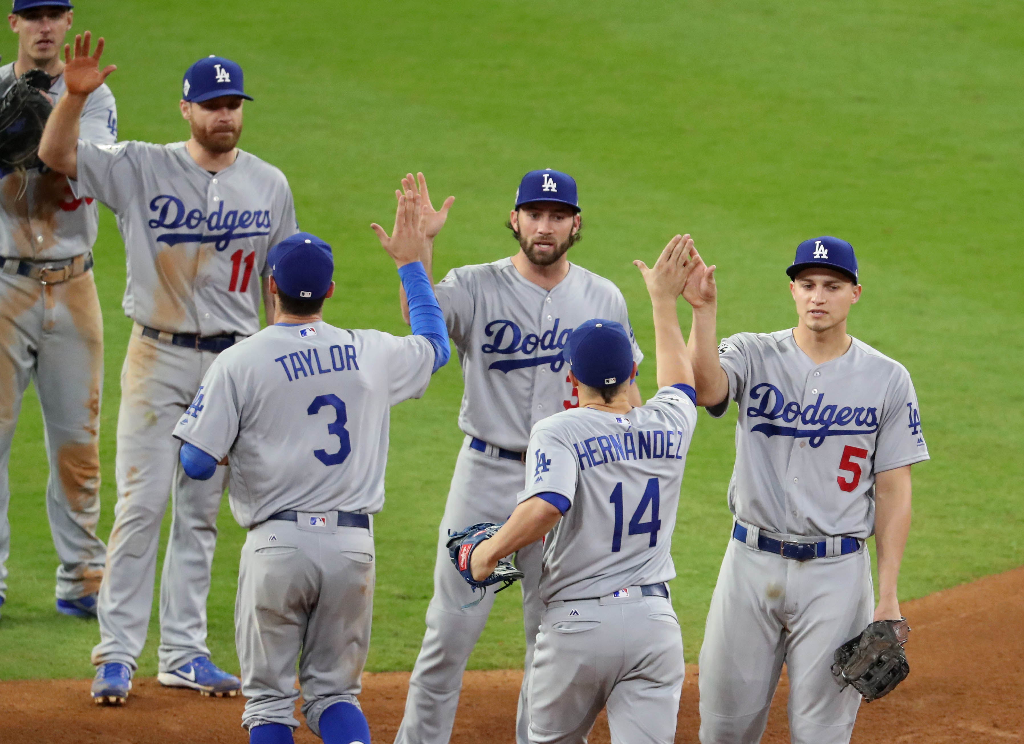 Dodgers vencen a Astros 6×2 y empatan la Serie Mundial