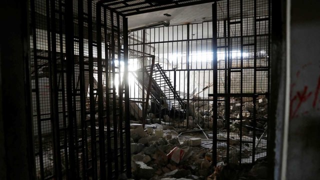 En este lugar los terroristas encarcelaban a sus prisioneros en Rara, la capital del autoproclamado 'califato' del Estado Islámico. 18 de octubre de 2017.