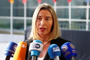 Ministros de la Unión Europea discuten sanciones a funcionarios del régimen de Maduro