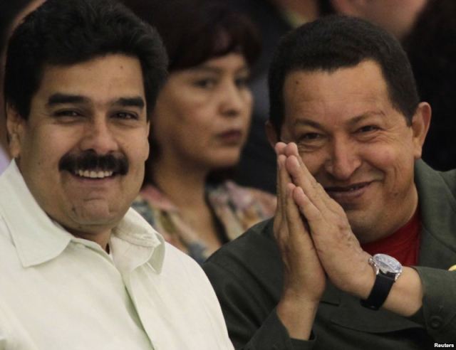 Chavez y Maduro 2
