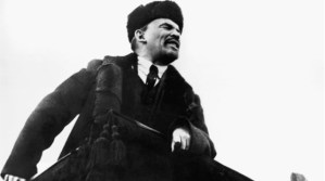 A 100 años de la Revolución Rusa sólo quedan mafiosos, millonarios y Lenin en su tumba