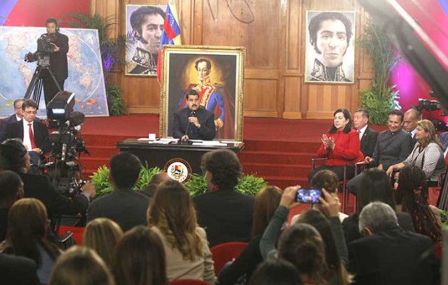 Maduro durante el encuentro con medios internacionales. Foto captura