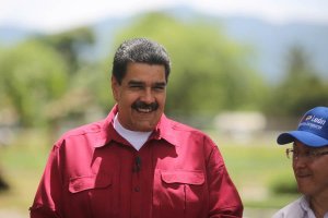 Maduro pide a Rajoy responder al mundo por represión en Cataluña
