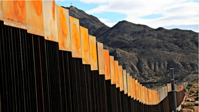 El gobierno de Estados Unidos busca avanzar en el muro con México. infobae