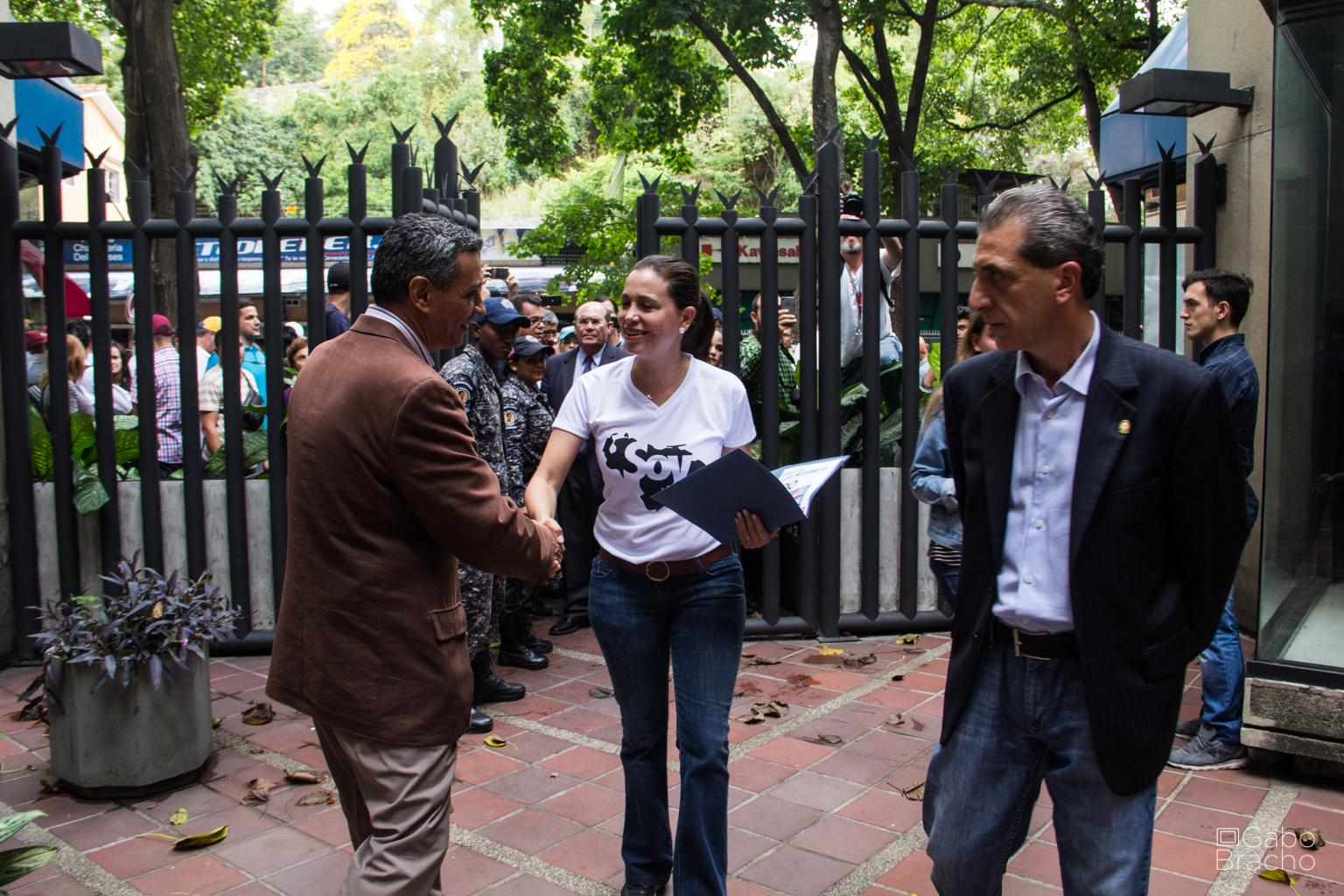 #SoyVenezuela entrega 45.000 firmas en respaldo a Luis Almagro