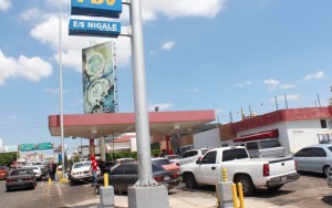 Colas en las estaciones de servicio reaparecen en Maracaibo