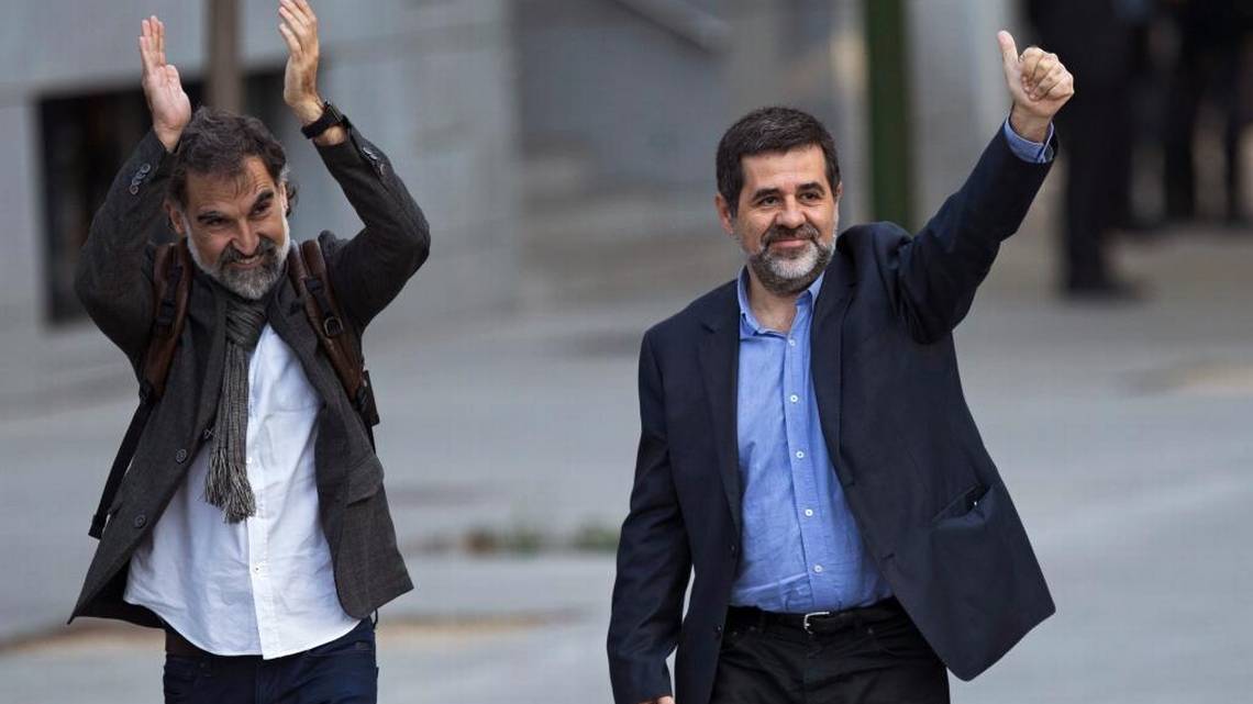 A prisión líderes de organizaciones independentistas catalanas por sedición