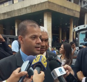 Omar Ávila exige al CNE que cumpla con la Constitución y las leyes