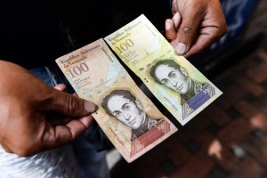 Billete de 100 mil bolívares ha perdido 75% de su valor desde su creación