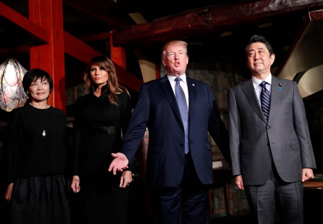 U.S. President Donald Trump (2nd R) and Japan's Prime Minister Shinzo Abe meet with their wives Melania (2nd L) and Akie for a dinner at a restaurant in Tokyo, Japan, November 5, 2017. REUTERS/Kim Kyung-Hoon