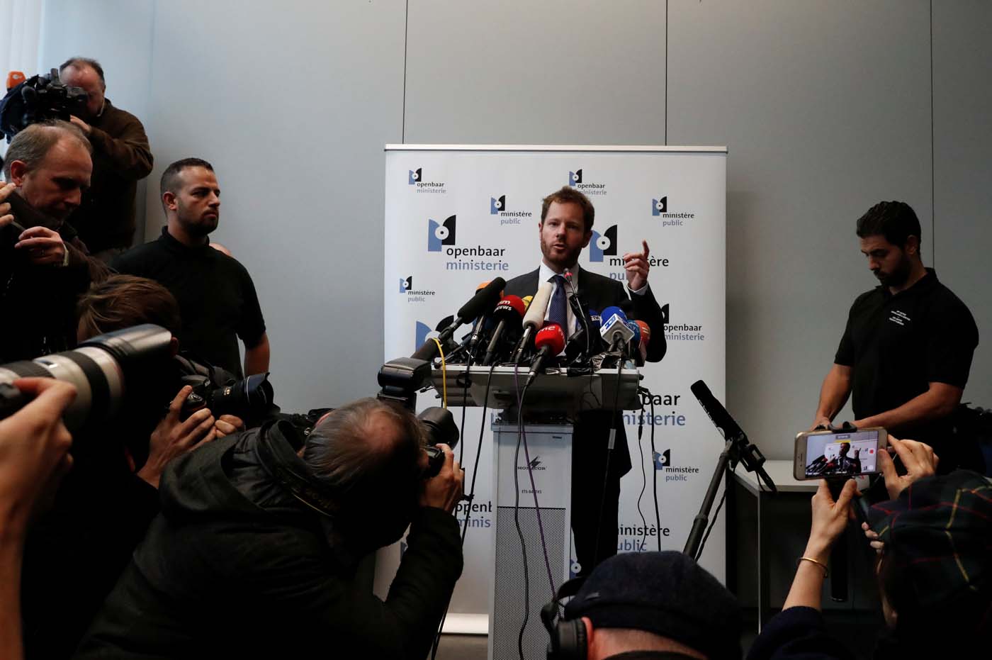 Puigdemont se entregó y quedó detenido en Bruselas