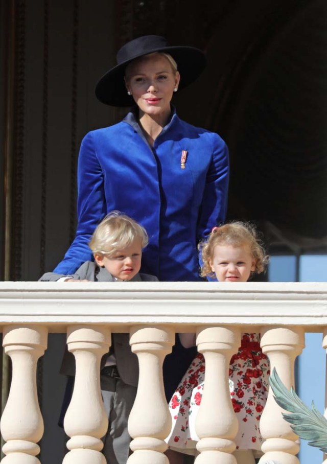 Princess Charlene and her twins Prince Jacques and Princess Gabriella stand at the Palace Balcony during the celebrations marking Monaco's National Day, November 19, 2017.      REUTERS/Eric Gaillard
