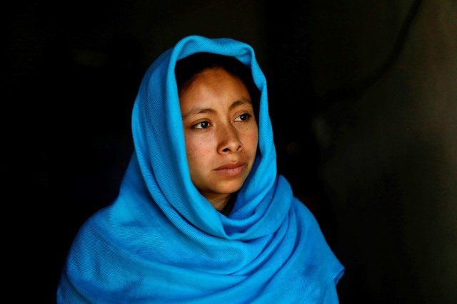 Anisa, de 20 años, con un hijab hecho a partir de un chal tradicional mayo, San Cristóbal de las Casas, el 12 de agosto de 2017.