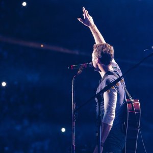 ¡Al calor de las masas! Coldplay versionó “De música ligera” durante concierto en Buenos Aires (+Video)