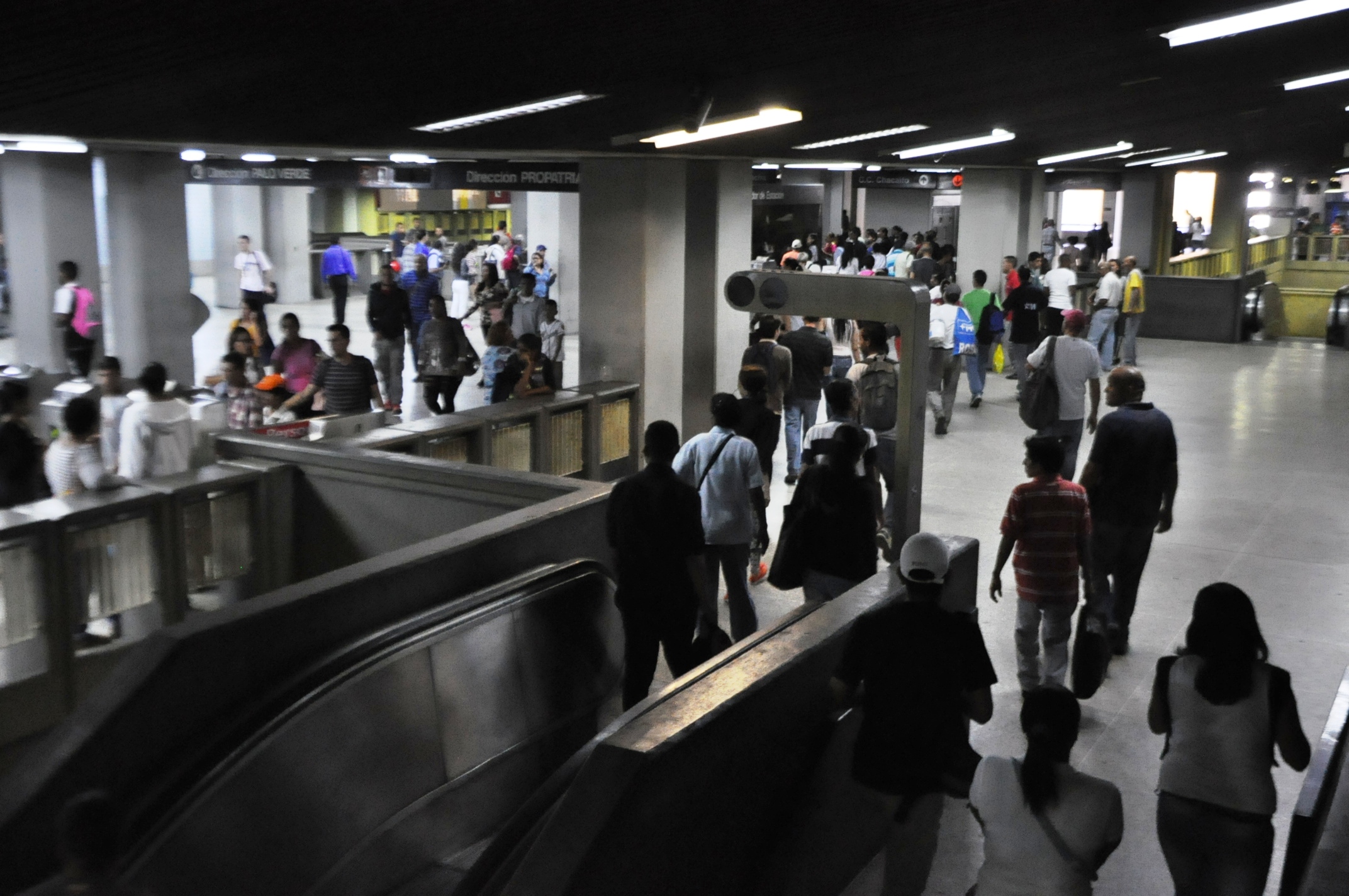 Dos lacrimógenas detonadas en cinco días en el Metro de Caracas
