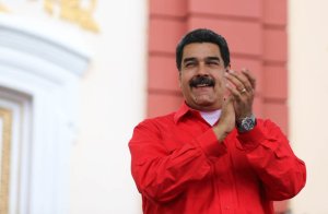 Maduro dice que nuevos anuncios encenderán la luz de la navidad en el país