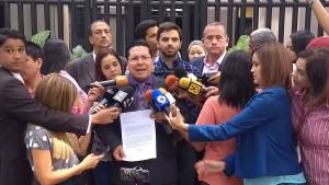 Diputados entregaron en la sede de la OEA Acuerdo en rechazo a persecución contra Freddy Guevara