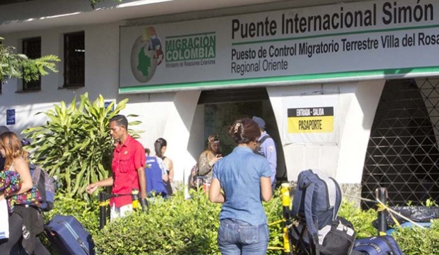 ¿Pasaporte o cédula? La contradicción migratoria en la frontera con Colombia