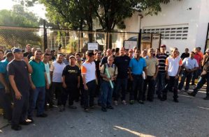 Paralizada producción de autobuses en Encava por falta de materia prima