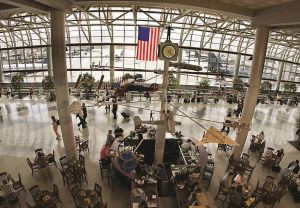 Acusan en EEUU a empleado de un aeropuerto por tener bomba casera