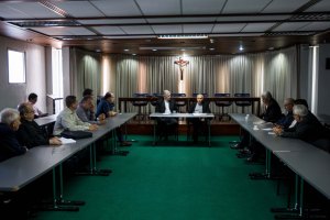 Conferencia Episcopal pide a la oposición lograr un canal humanitario con el diálogo