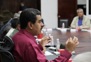 Maduro crea bono navideño especial de 500 mil bolívares “para cuatro millones de familias”