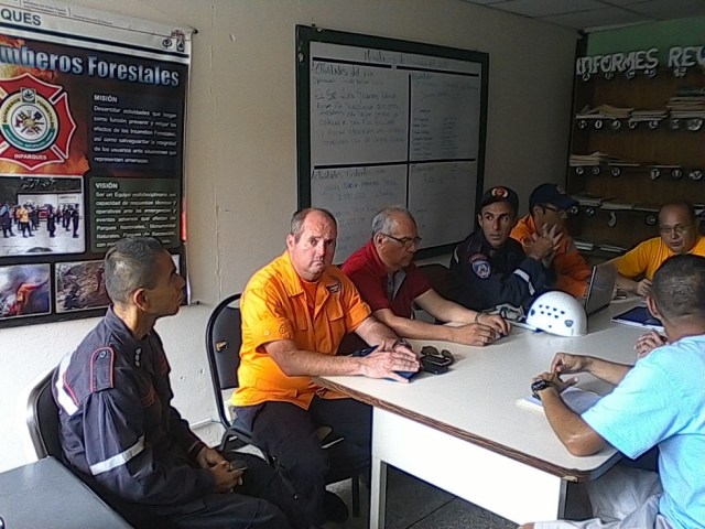 Comisión de rescate de Protección Civil Mérida // FOTO @CNB_Merida 