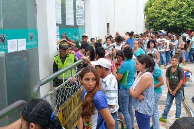 Ciudadanos venezolanos colapsaron la Registraduría de Cúcuta(Foto: TOMADO DE LAOPINION.COM.CO/VANGUARDIA LIBERAL)