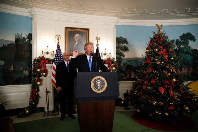 U.S. President Donald Trump gives a statement on Jerusalem, during which he recognized Jerusalem as the capital of Israel, in the Diplomatic Reception Room of the White House in Washington, U.S., December 6, 2017. REUTERS/Kevin Lamarque