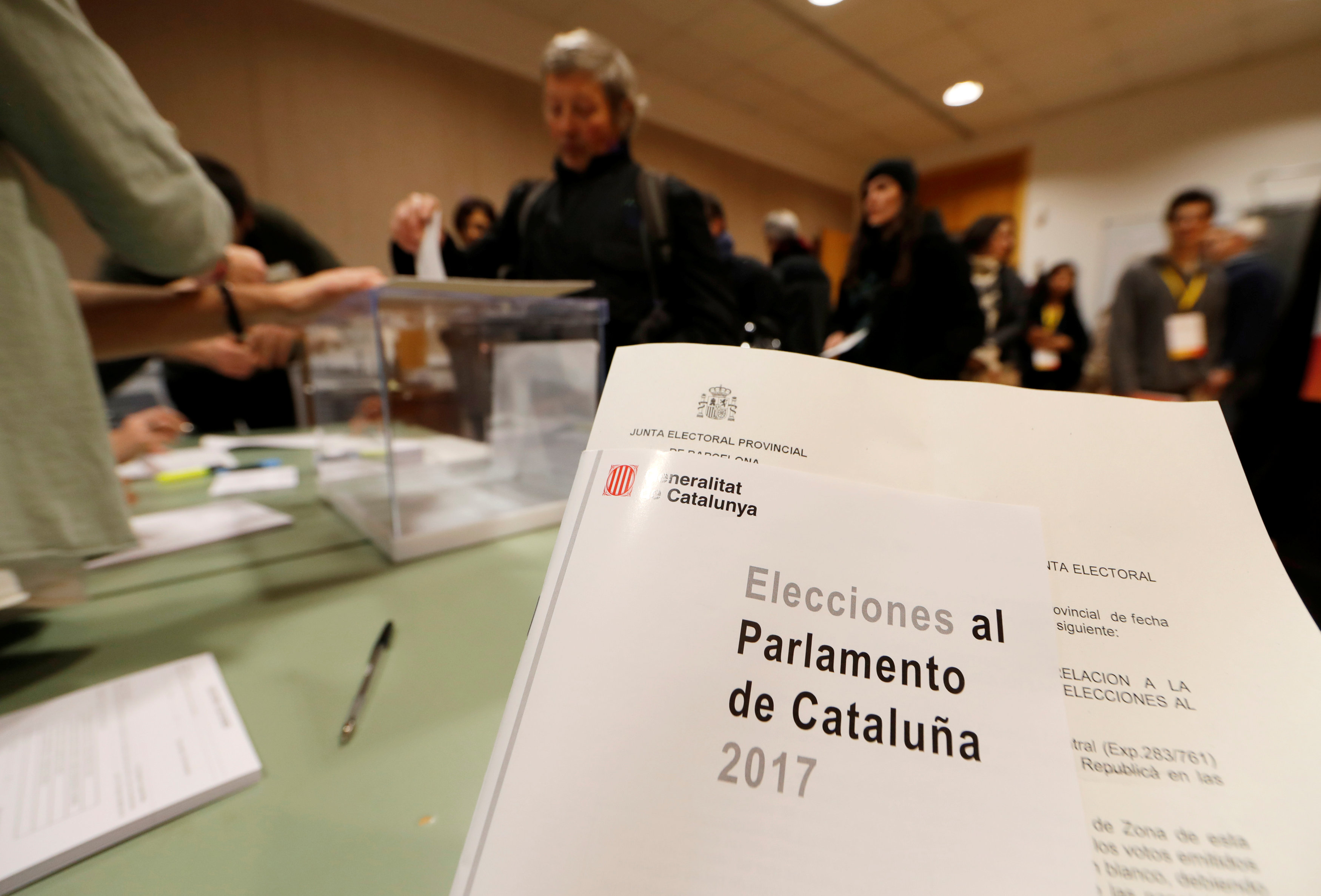 Participación electoral en Cataluña sube 6 puntos respecto al 2015