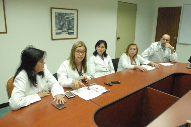 Reunión de autoridades del hospital (Foto: Nota de prensa)