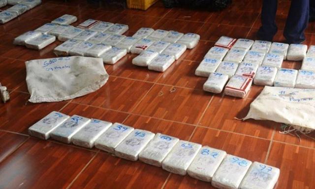 Ocho guatemaltecos y un salvadoreño fueron detenidos en el litoral de El Salvador por la Fuerza Naval con un cargamento de 990 kilos de cocaína, valorado en 24,7 millones de dólares (Foto archivo / El Nuevo Diario)