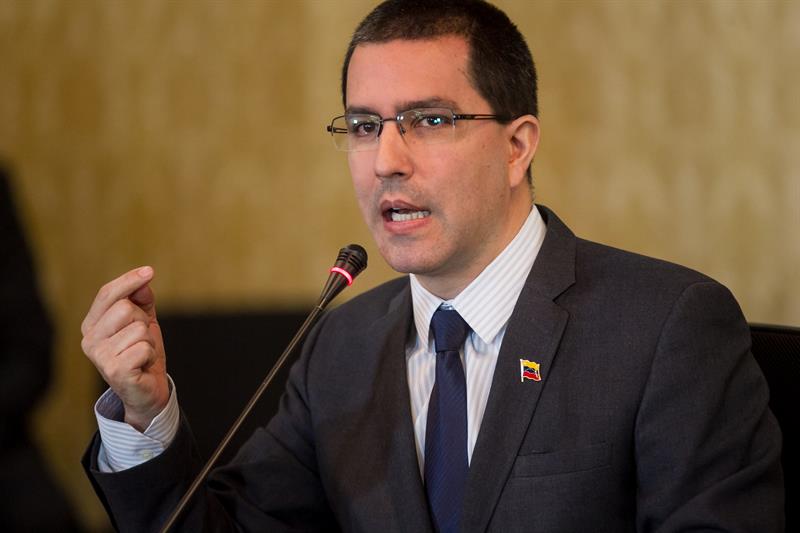 Arreaza repudia que Venezuela sea el principal tema en la campaña electoral de Colombia