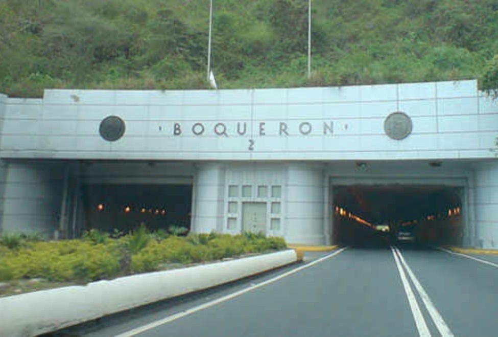 Abierto el paso por el Boquerón II en la autopista Caracas – La Guaira