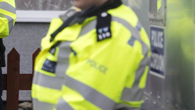 Detenidos 5 sospechosos de planear un atentado en el Reino Unido