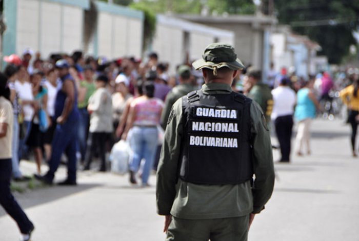 Detienen a dos efectivos del ejército y a un civil por presunto tráfico drogas en Monagas