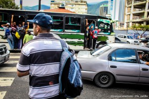 Como el arbolito… #SinLuz, #ConLuz, #SinLuz: Vuelve a fallar el servicio eléctrico en Caracas