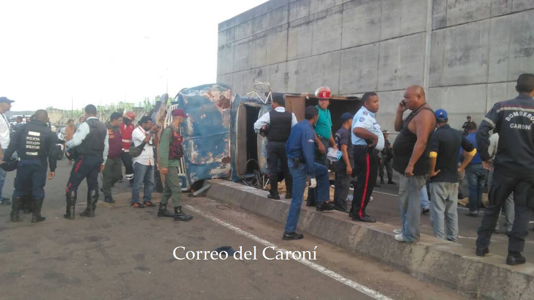 Cuatro muertos tras vuelco de transporte improvisado en Ciudad Guayana