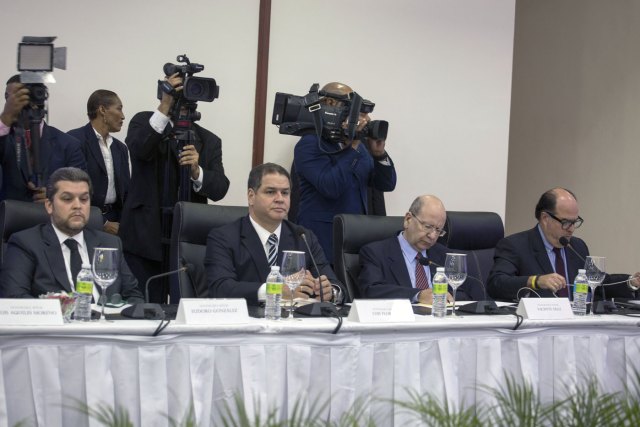 Los representantes de la oposición que participaron en la negociación en Dominicana (Foto AFP)