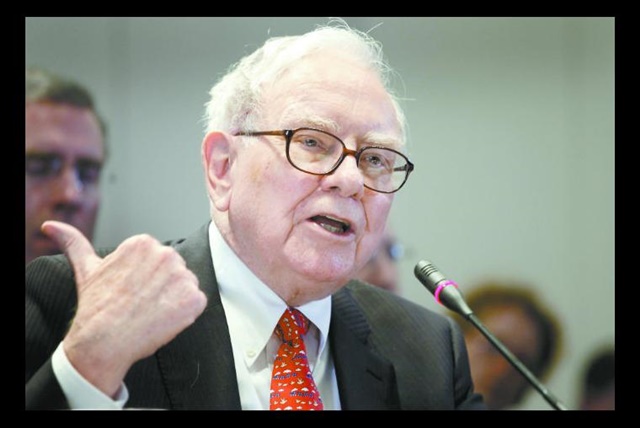 2. Warren Buffet – 75,600 mdd El Director Ejecutivo de Berkshire Hathaway también tuvo un excelente año, pues vio crecer su fortuna en 14,800 millones de dólares. (Foto: AP)