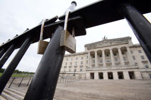 Irlanda del Norte cumple un año sin gobierno
