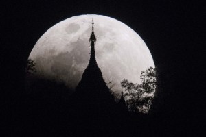 Eclipse de Luna en Escorpio del #15May ¿Cómo afecta a cada signo del zodiaco?