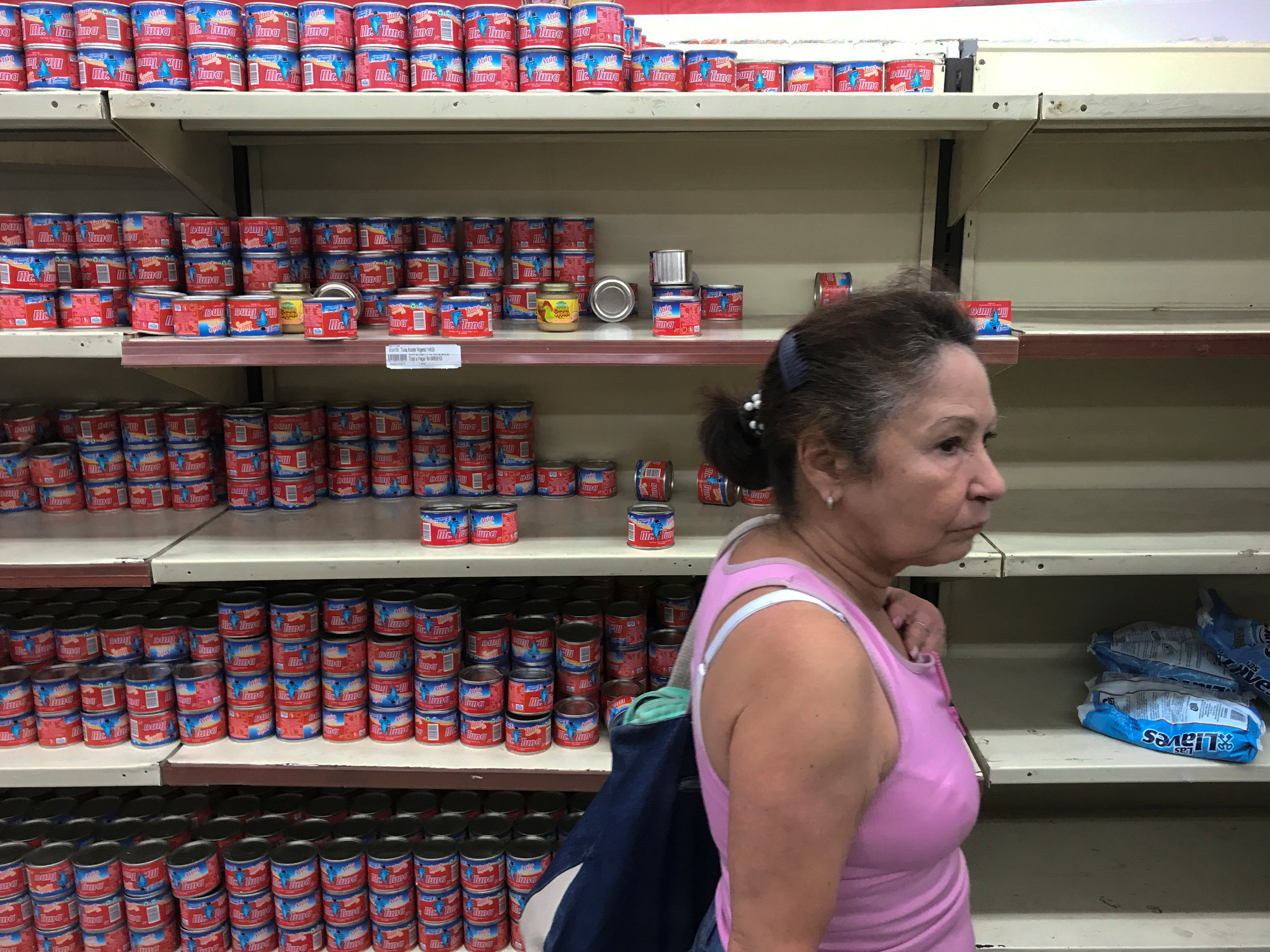 Supermercados caraqueños vuelven a aparente normalidad tras rebaja de los precios