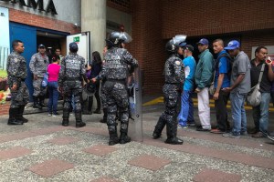 Gobierno y oposición reunidos en Dominicana mientras Venezuela es un hervidero
