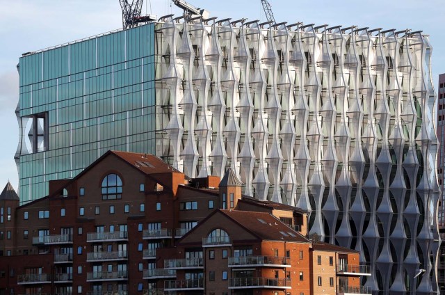 FILE PHOTO: The new U.S. Embassy catches the evening light as it nears completion, in Nine Elms, London, Britain October 20, 2017. REUTERS/Peter Nicholls/File Photo