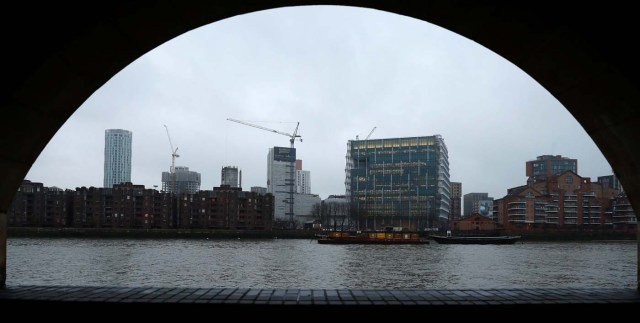 The newly built U.S. Embassy can be seen from across the River Thames in Nine Elms in London, Britain, January 12, 2018. REUTERS/Peter Nicholls