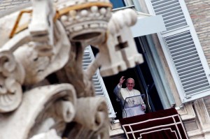 El Papa pide que lo acompañen con la oración en su viaje a Chile y Perú