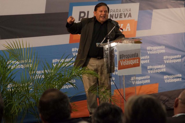 Andres Velasquez, propone constituir una gran alianza partidos politicos, Conferencia epíscopal, universidades, sectores empresariales, ONG REUTERS/Adriana Loureiro 